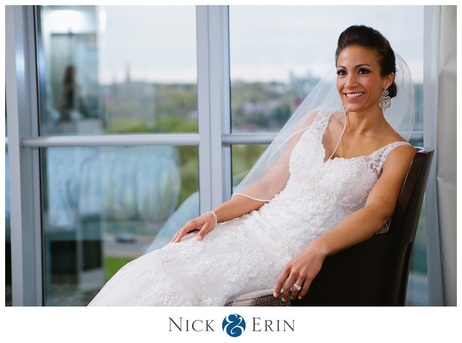 Donner_Photography_Rosslyn_Le_Meridian_Wedding_0018